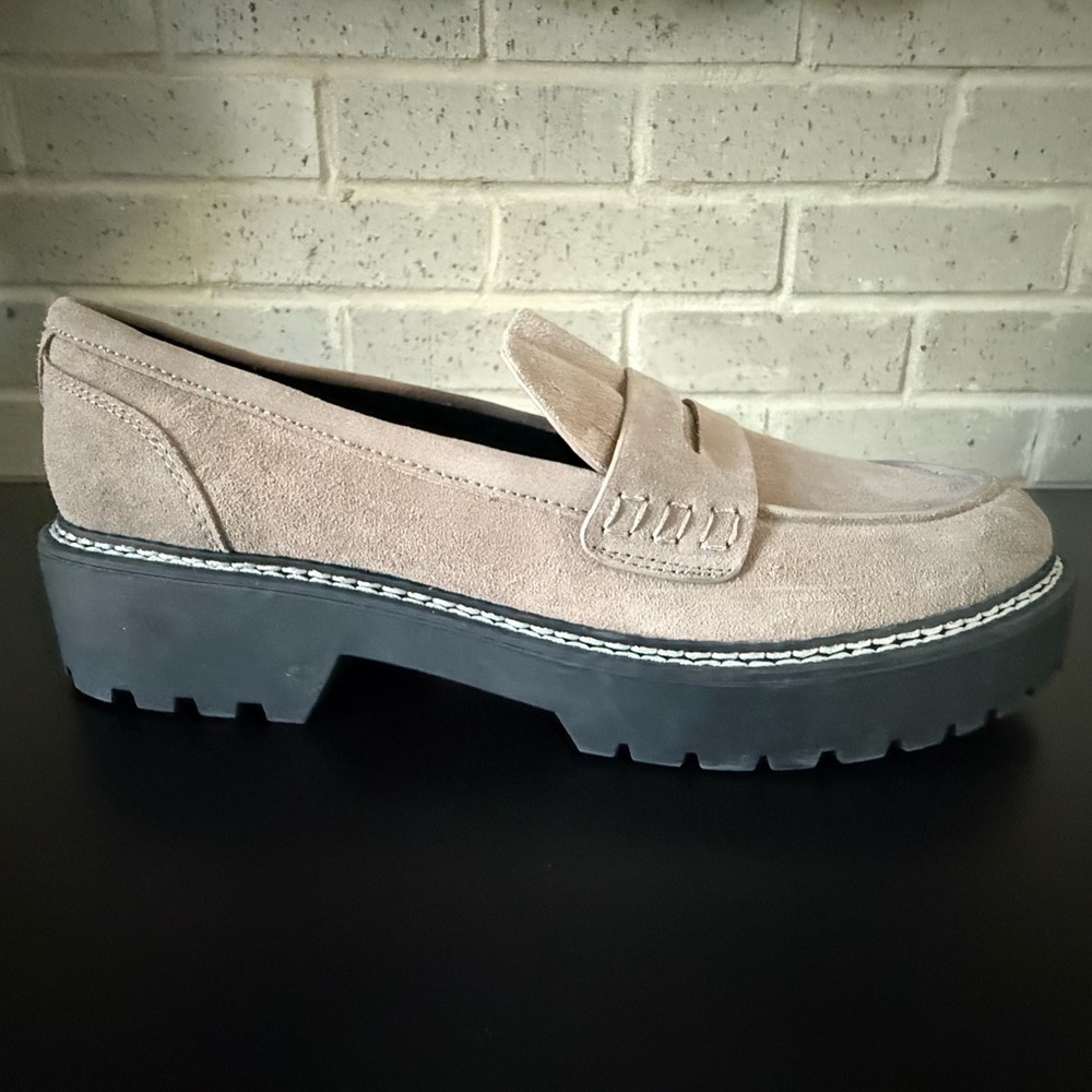 •Calvin Klein•Women's Suzie Casual Lug Sole Loafers • NEW NWT